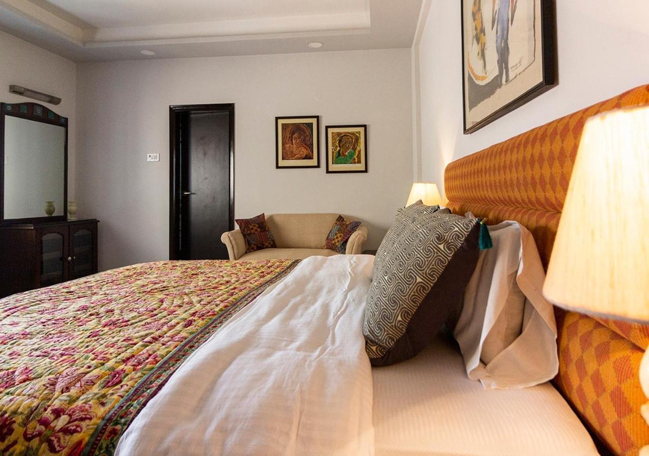 Neelam Bed & Breakfast コルカタ エクステリア 写真