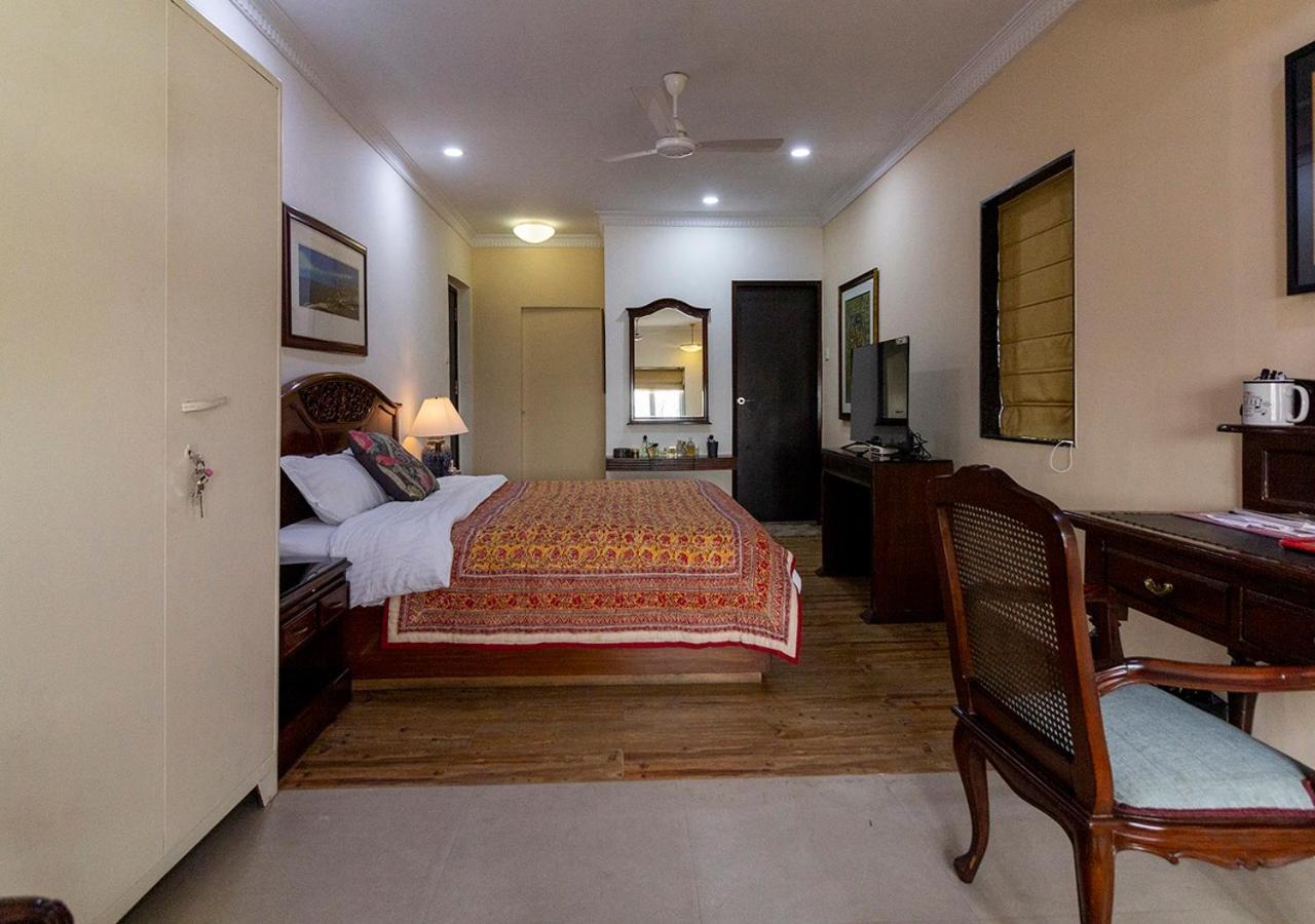 Neelam Bed & Breakfast コルカタ エクステリア 写真